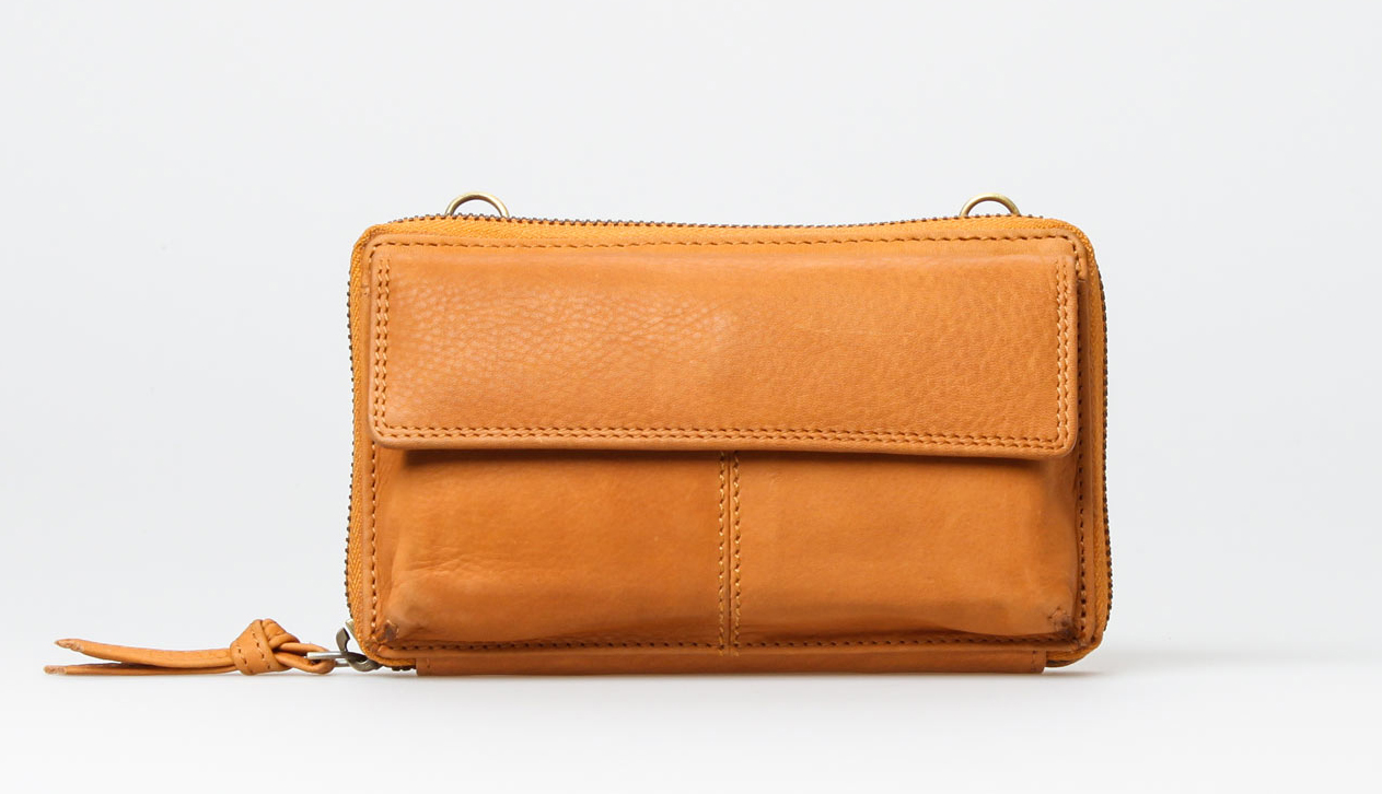 Treats Iben Leather Crossbody - Cognac