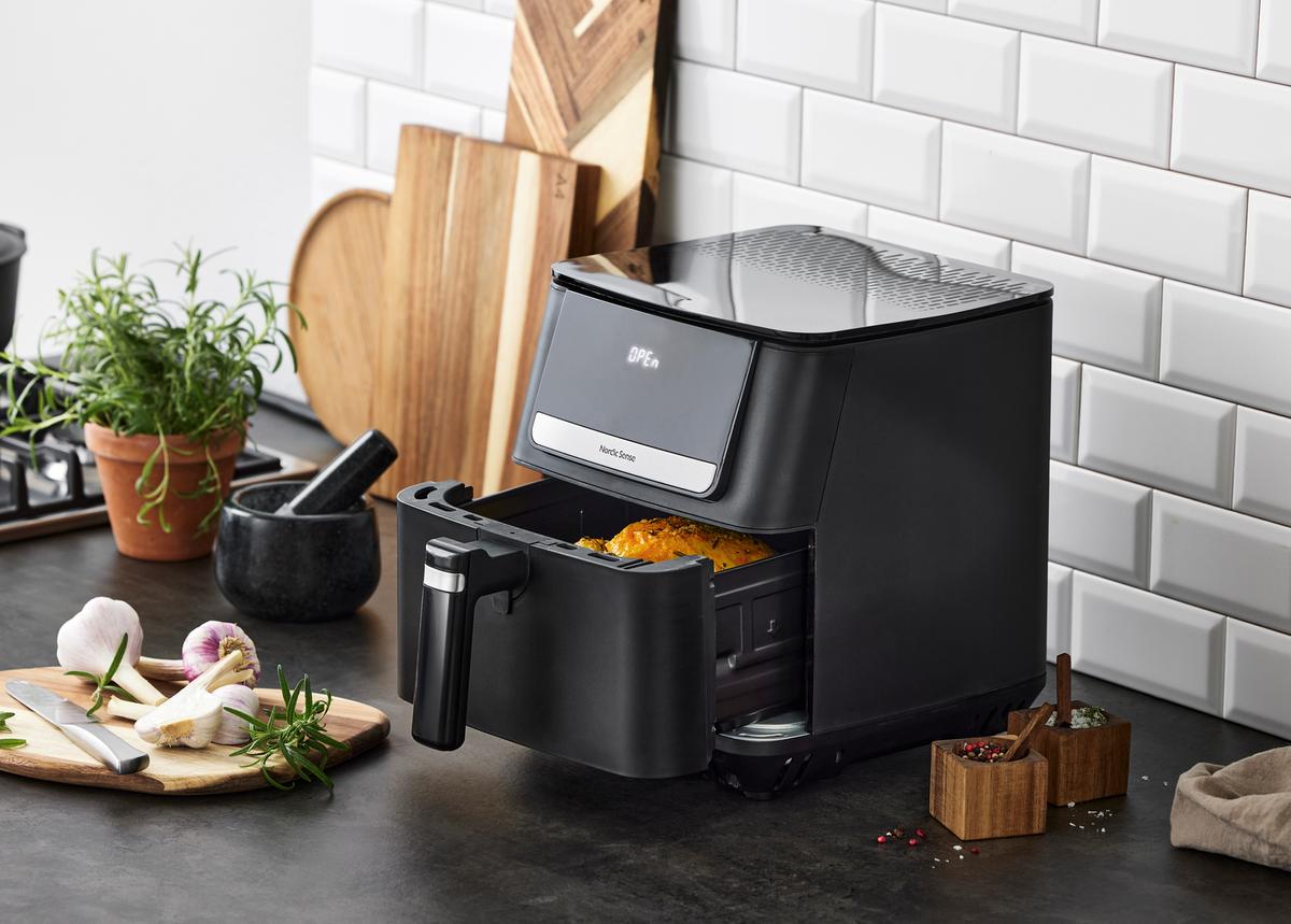 Nordic Sense Airfryer 6,5 liter 1800 watt Sort