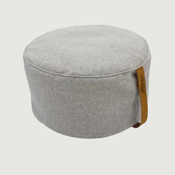 Mandalay Easy puf Ø60, lysgrå