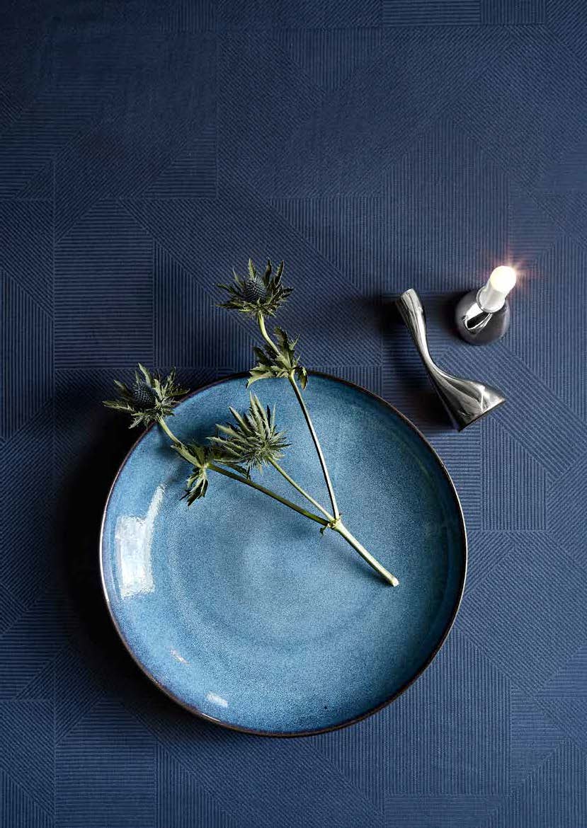 Elegant sæt - Dug, fad og lysestager
